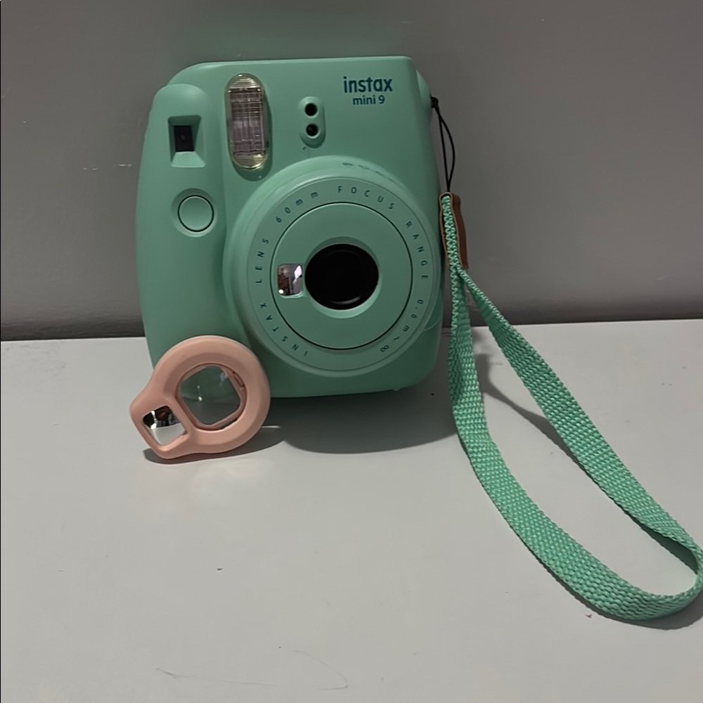 Fujifilm Instax Mini 9 Instant Camera - Mint Green